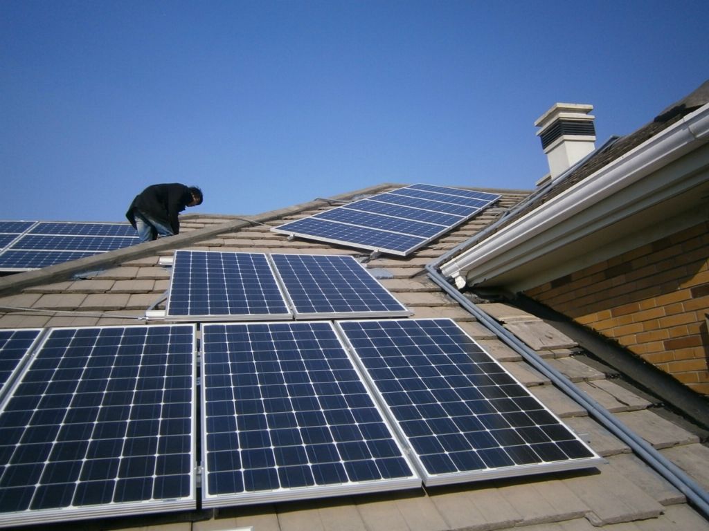 如何提高自家屋頂光伏電站的發電量?(圖1) 光伏發電