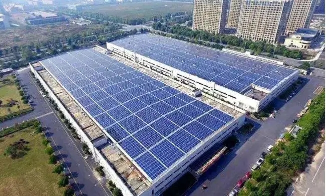 本地光伏并網(wǎng)發(fā)電適合家庭使用嗎(圖1) 光伏電站并網(wǎng)發(fā)電